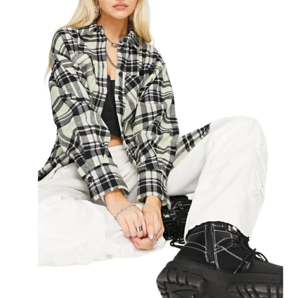 TOPSHOP Women's Oversize Button-Up Shirt in the Size UK Medium/USA 8-10 - Picture 3 of 7